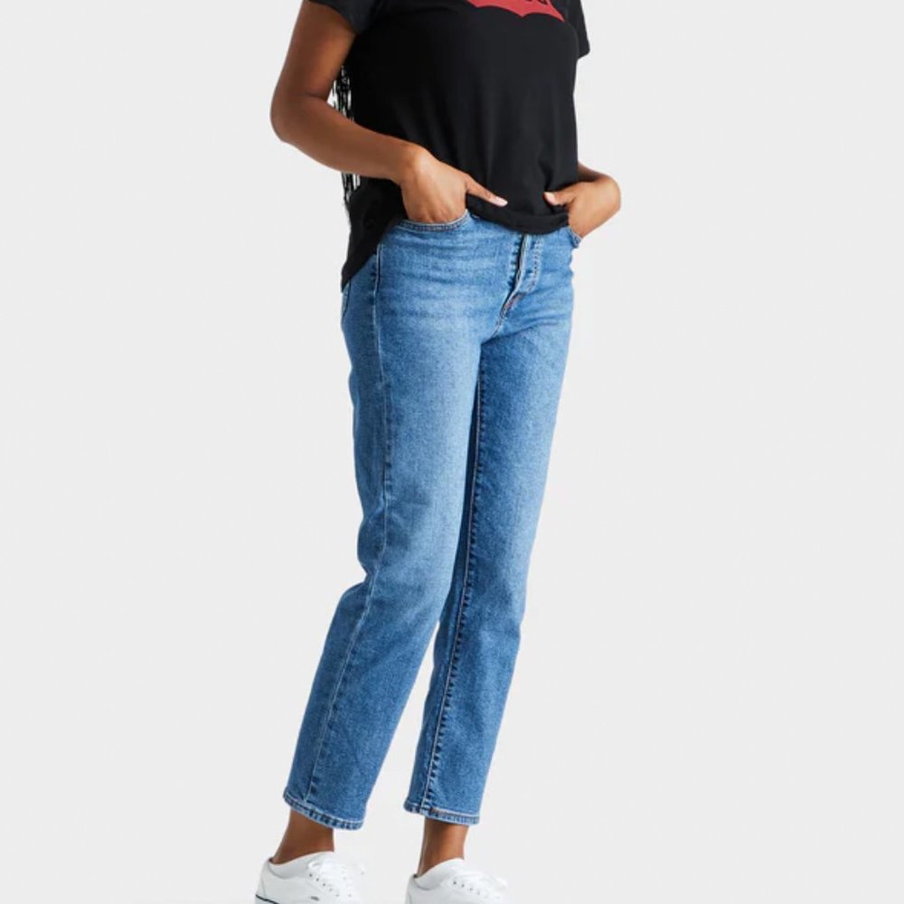 LEVI'S WOMEN'S WEDGIE STRAIGHT JEANS / LOVE IN THE MIST